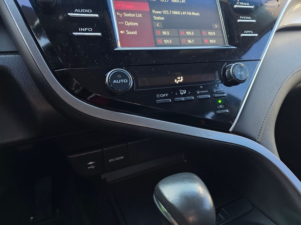 2018 Toyota Camry SE