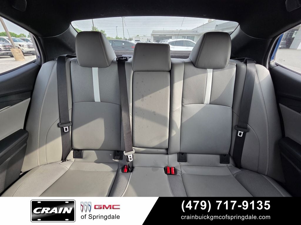 2025 Toyota Camry SE Loaded / 12.3" Screen