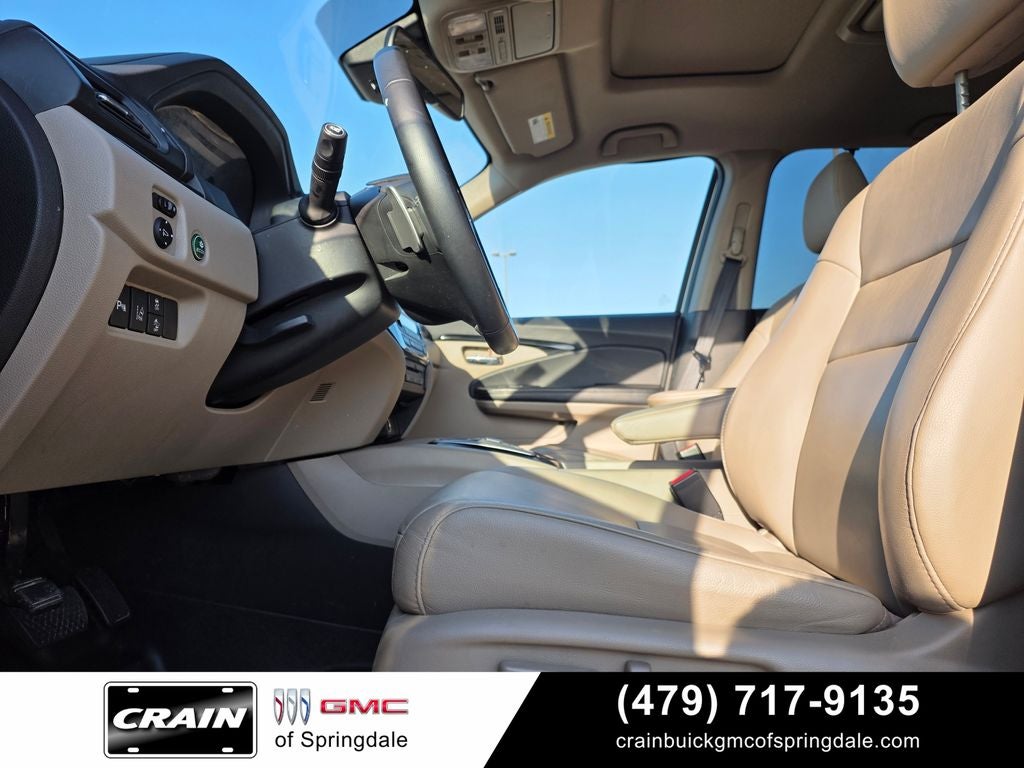 2018 Honda Pilot Touring Nav / Rear DVD / Honda Sensing