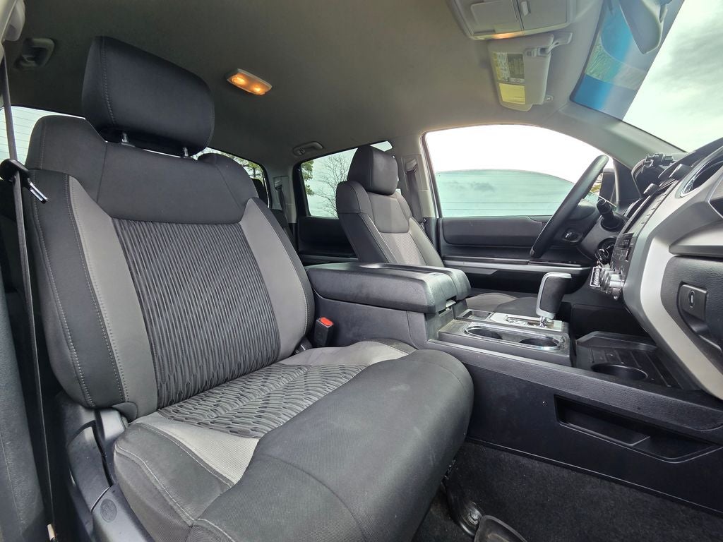 2017 Toyota Tundra SR5