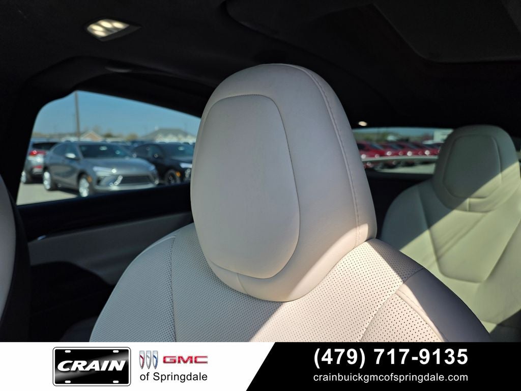 2022 Tesla Model X Plaid 6-Seat / Full Self-Driving