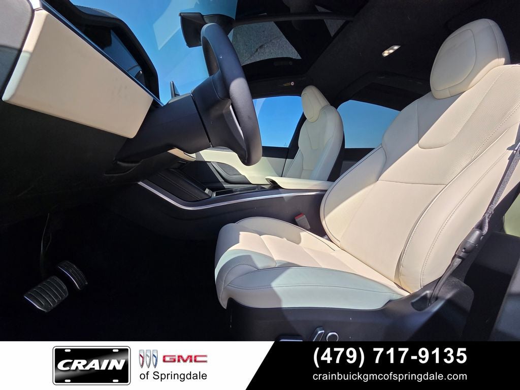 2022 Tesla Model X Plaid 6-Seat / Full Self-Driving