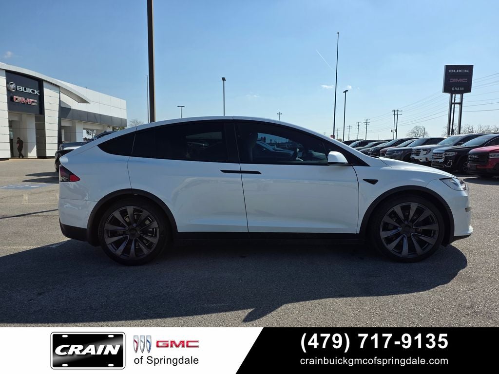2022 Tesla Model X Plaid 6-Seat / Full Self-Driving