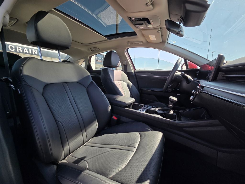 2025 Kia K5 EX