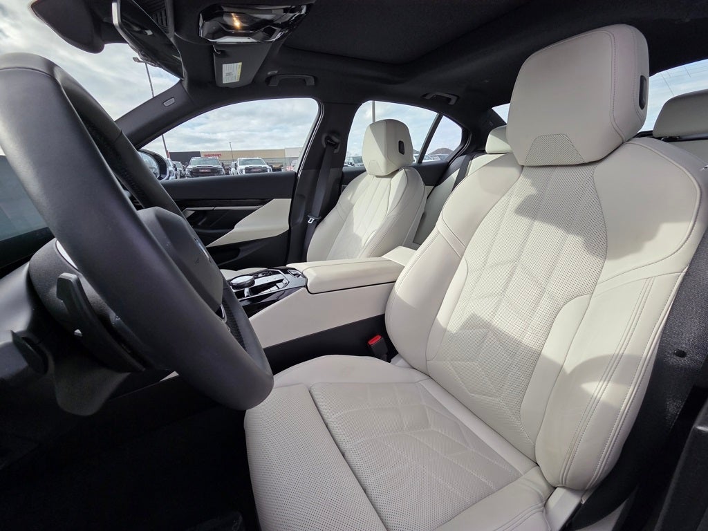 2024 BMW 5 Series 530i