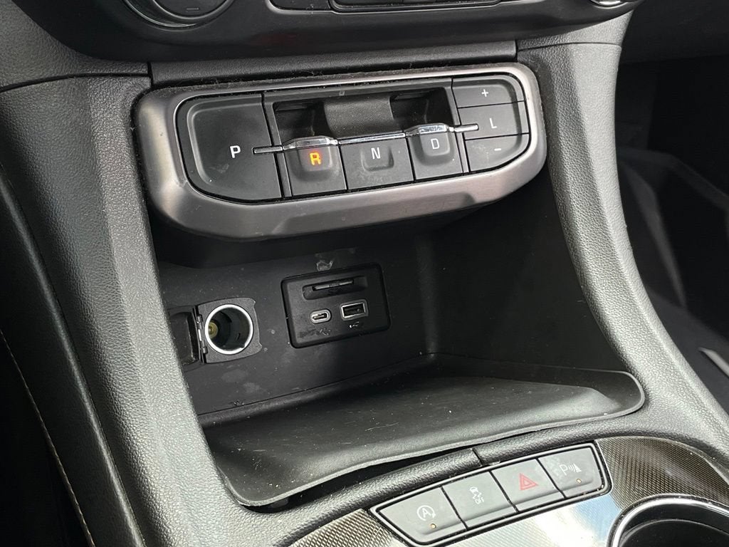 2022 GMC Acadia AT4