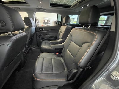 2022 GMC Acadia AT4