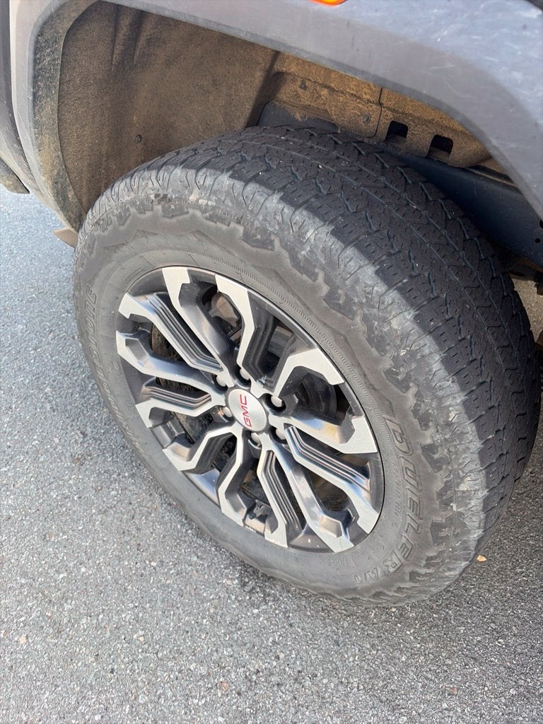 2024 GMC Canyon Denali
