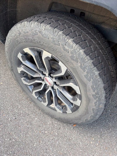 2024 GMC Canyon Denali