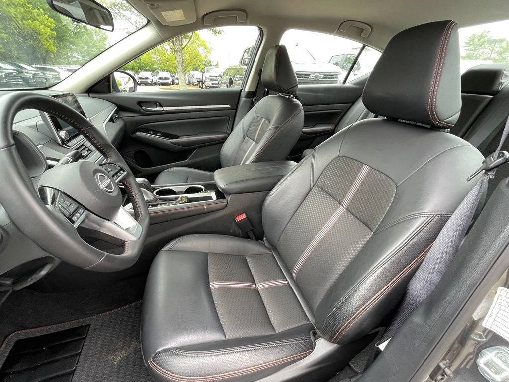2025 Nissan Altima SR