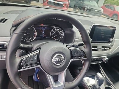 2025 Nissan Altima SR