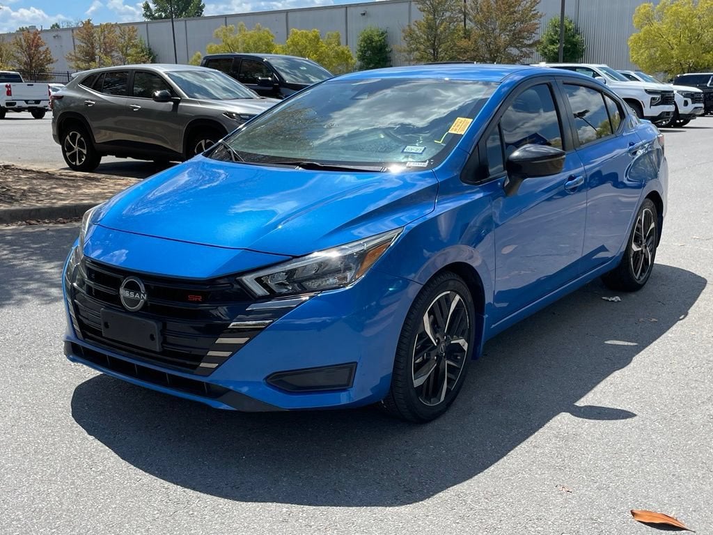 2023 Nissan Versa SR