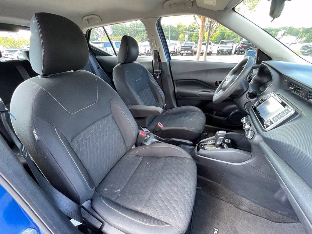 2022 Nissan Kicks S