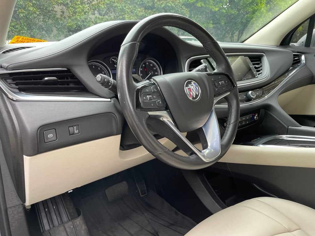 2023 Buick Enclave Essence