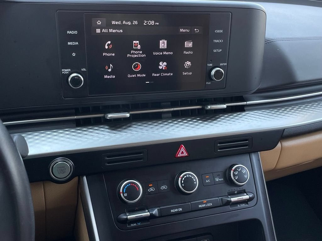 2024 Kia Carnival LX