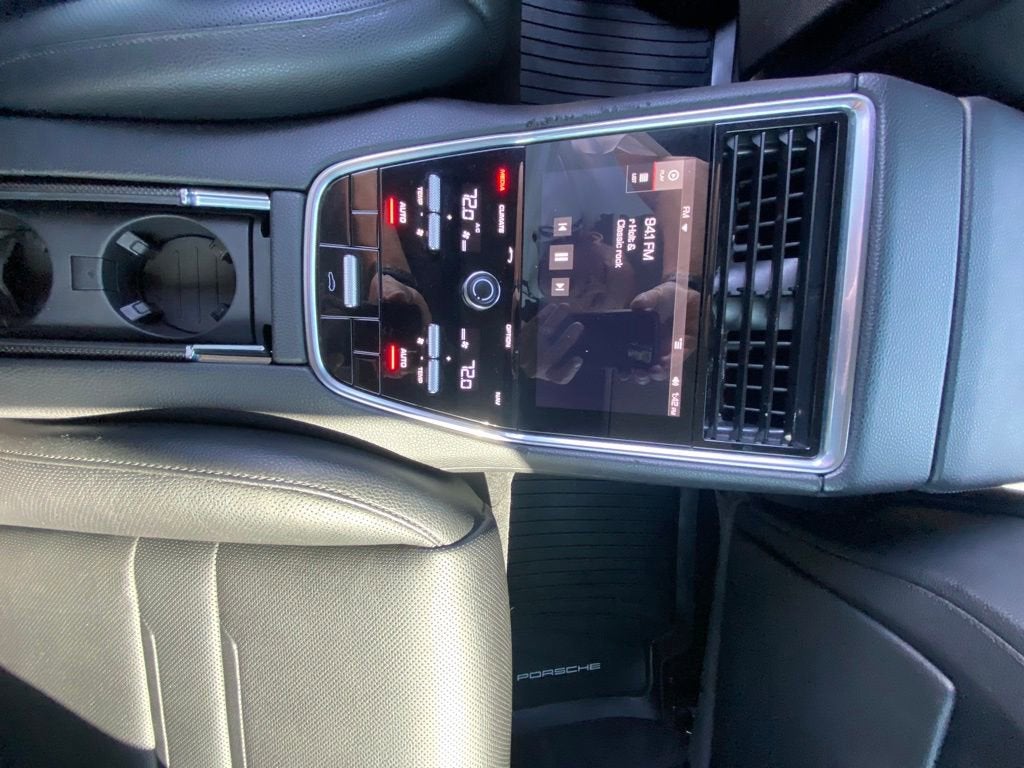 2018 Porsche Panamera 4DR HB RWD