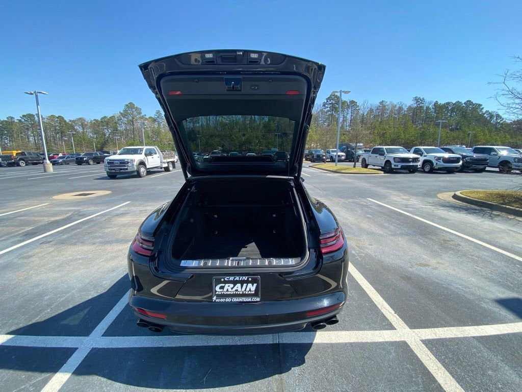 2018 Porsche Panamera 4DR HB RWD