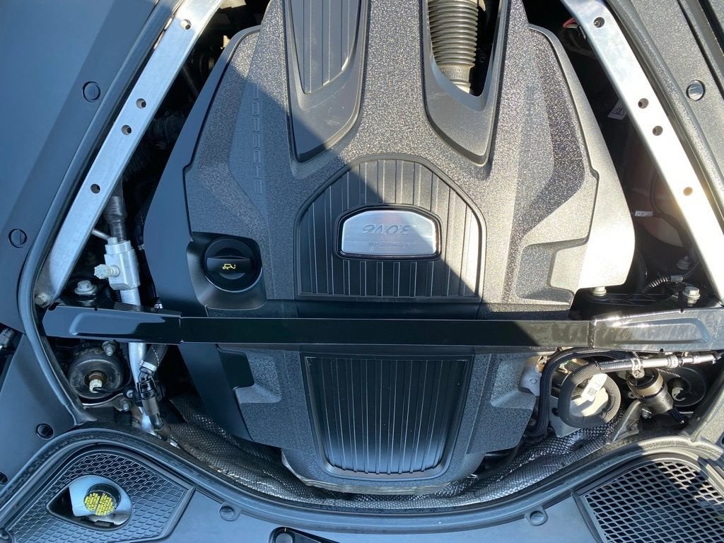 2018 Porsche Panamera 4DR HB RWD