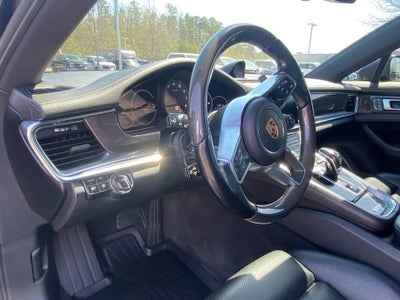 2018 Porsche Panamera 4DR HB RWD