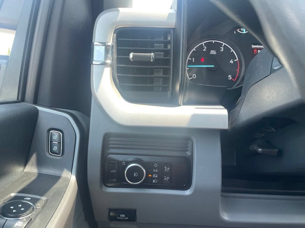 2025 Ford Super Duty F-350 SRW XL
