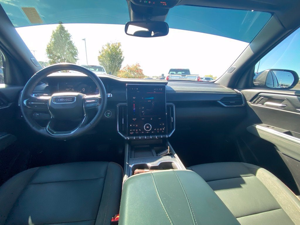 2025 GMC Acadia AT4