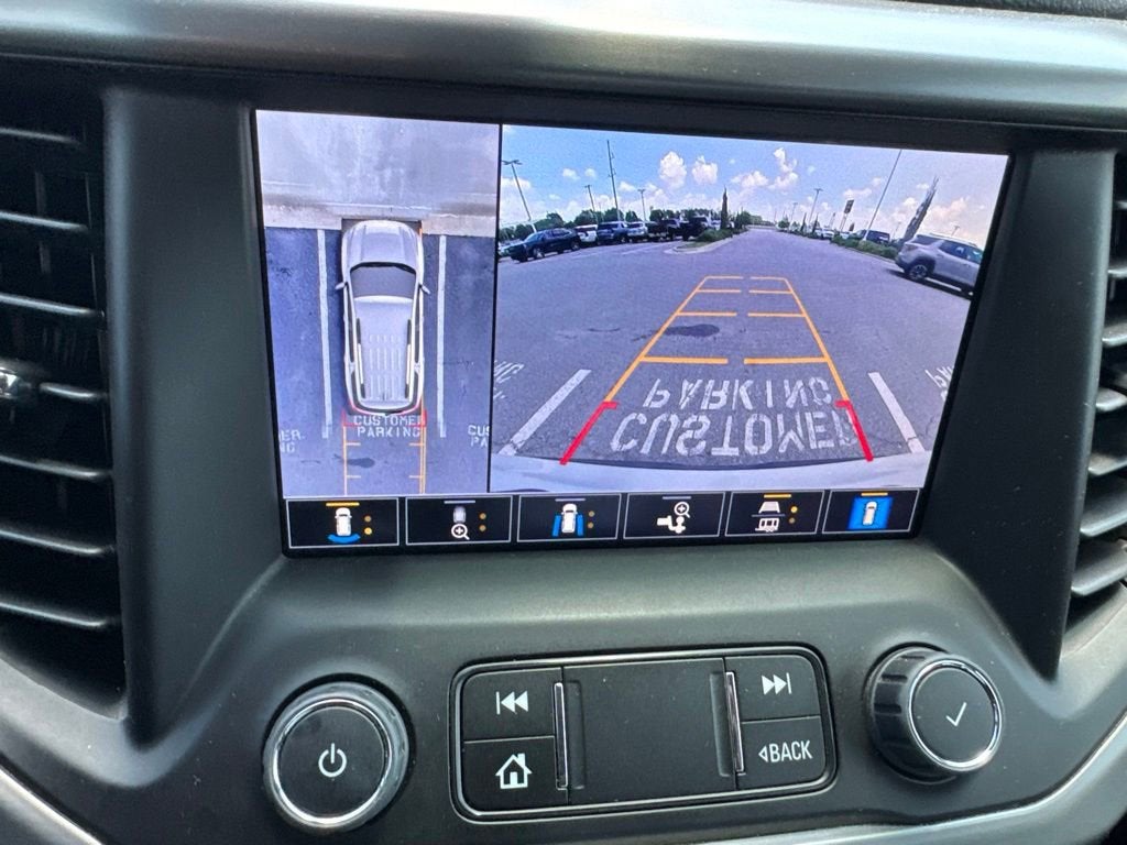 2023 GMC Acadia AT4