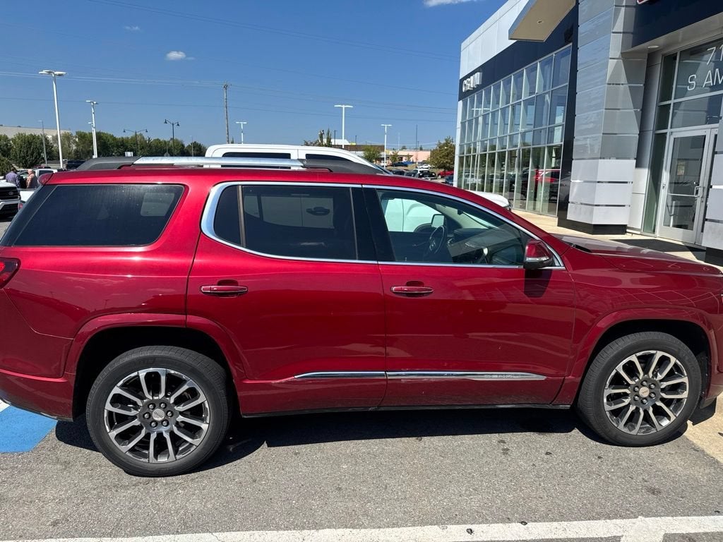 2020 GMC Acadia Denali