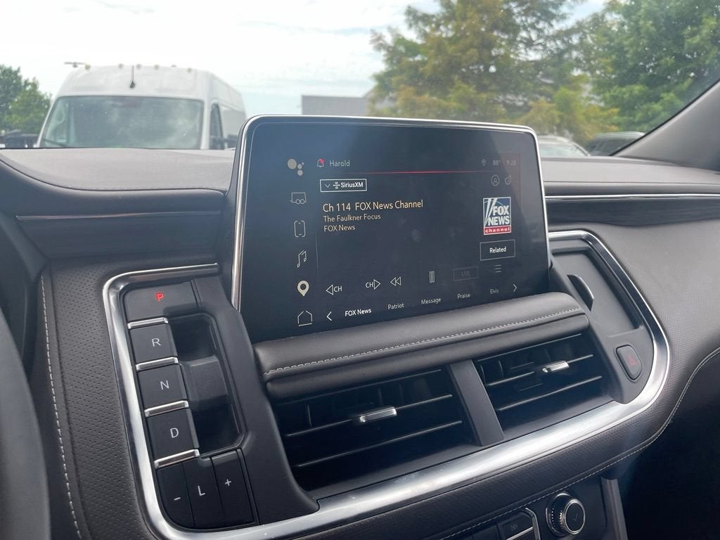 2023 GMC Yukon SLT