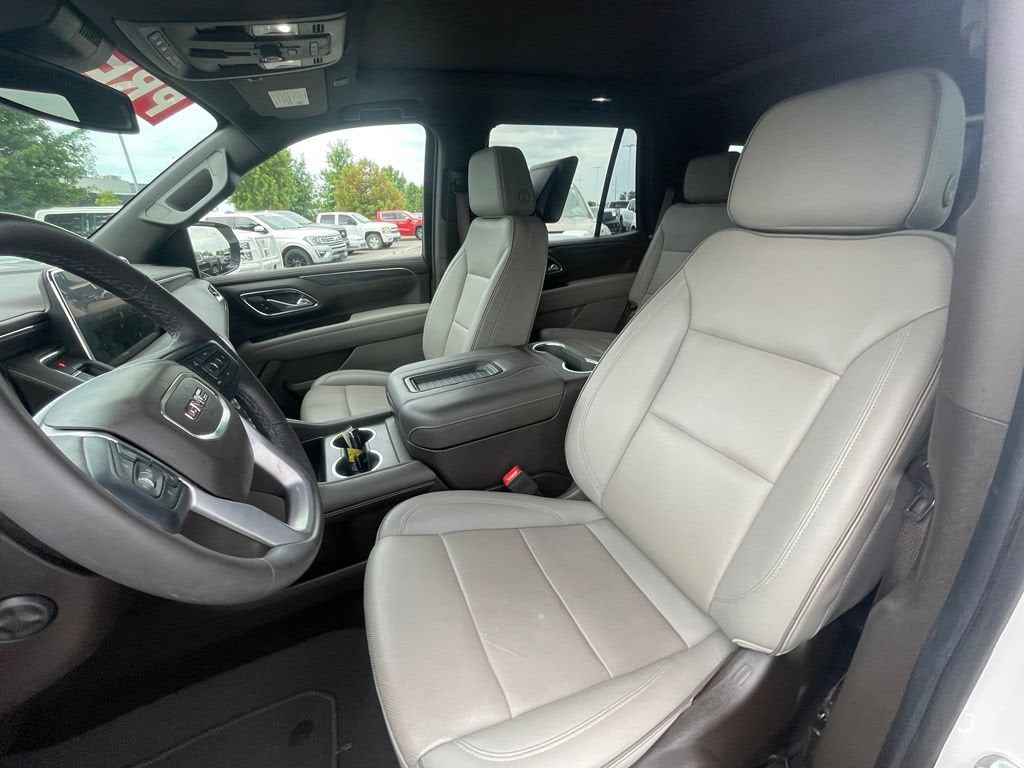 2023 GMC Yukon SLT