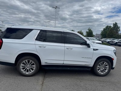 2022 GMC Yukon SLT