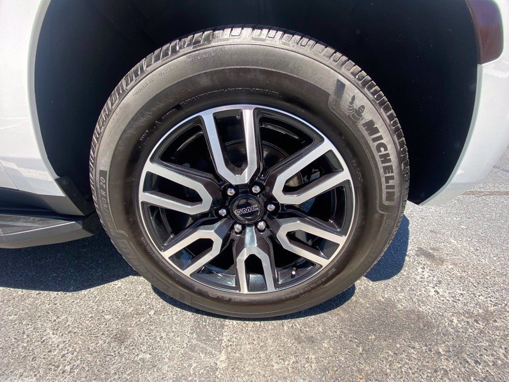 2023 GMC Yukon AT4