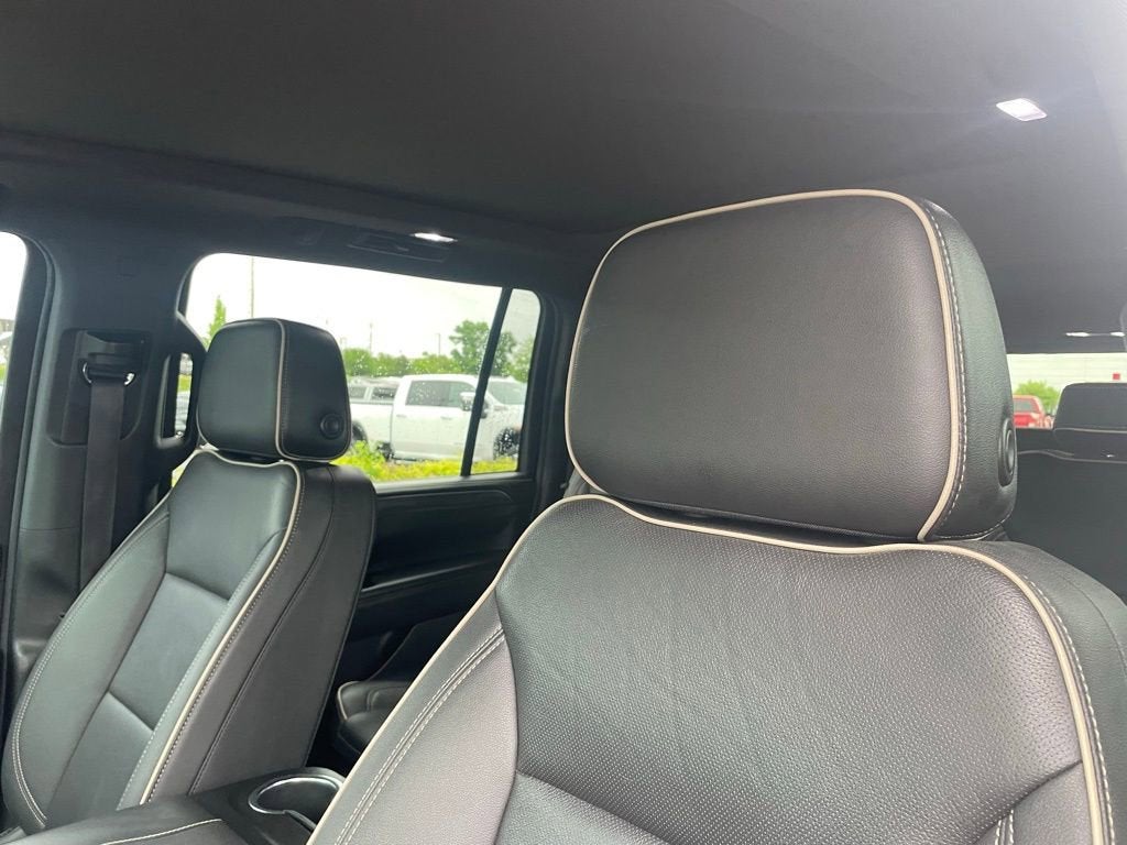 2023 GMC Yukon XL SLT