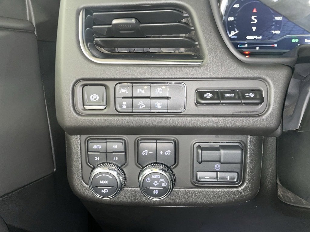 2024 GMC Yukon XL AT4