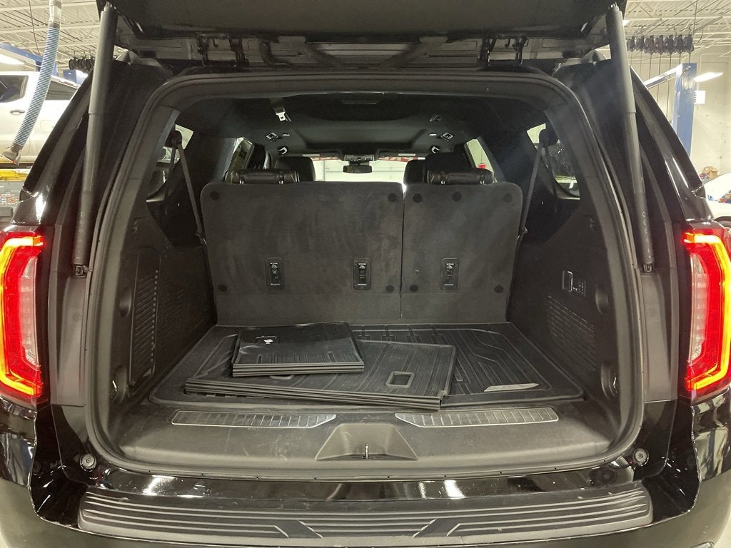 2024 GMC Yukon XL AT4