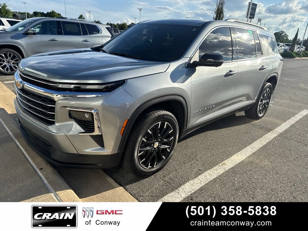 2025 Chevrolet Traverse LT