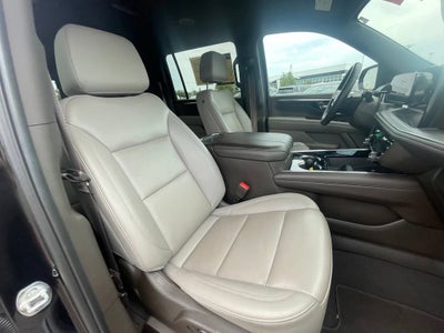 2025 Chevrolet Suburban LT