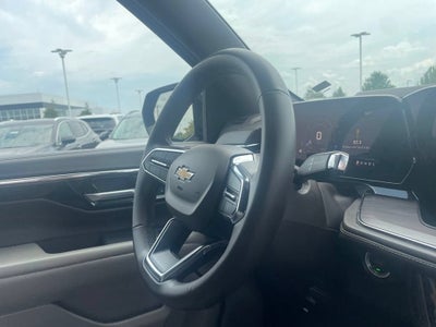 2025 Chevrolet Suburban LT