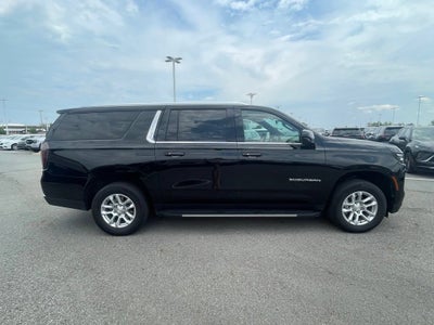 2025 Chevrolet Suburban LT