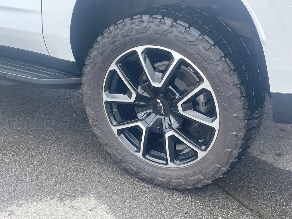 2024 Chevrolet Suburban RST