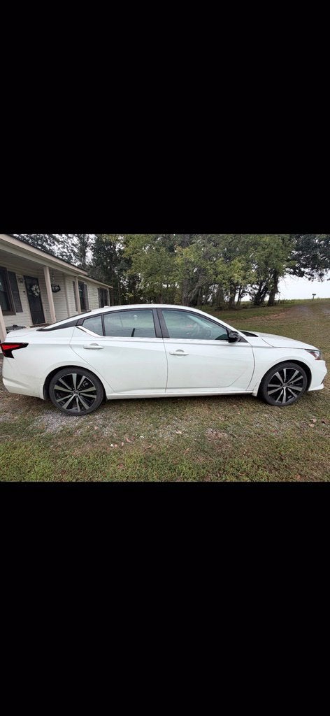 2021 Nissan Altima 2.5 SR