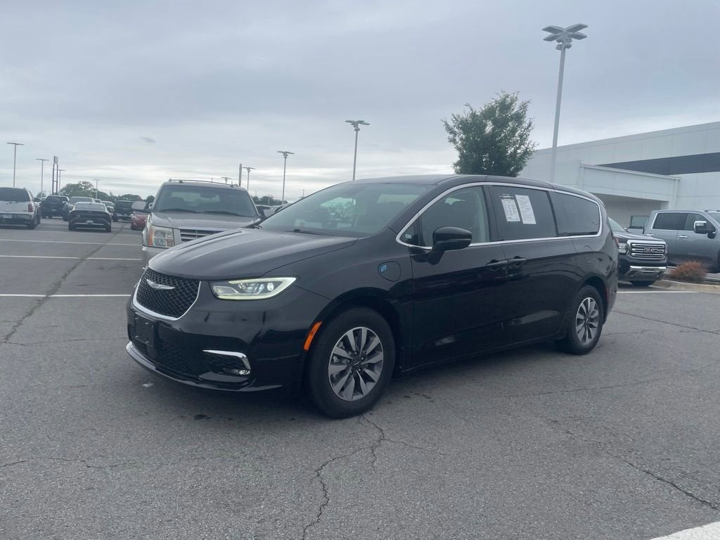 2023 Chrysler Pacifica Hybrid Touring L