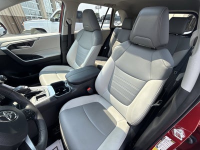 2025 Toyota RAV4 XLE Premium