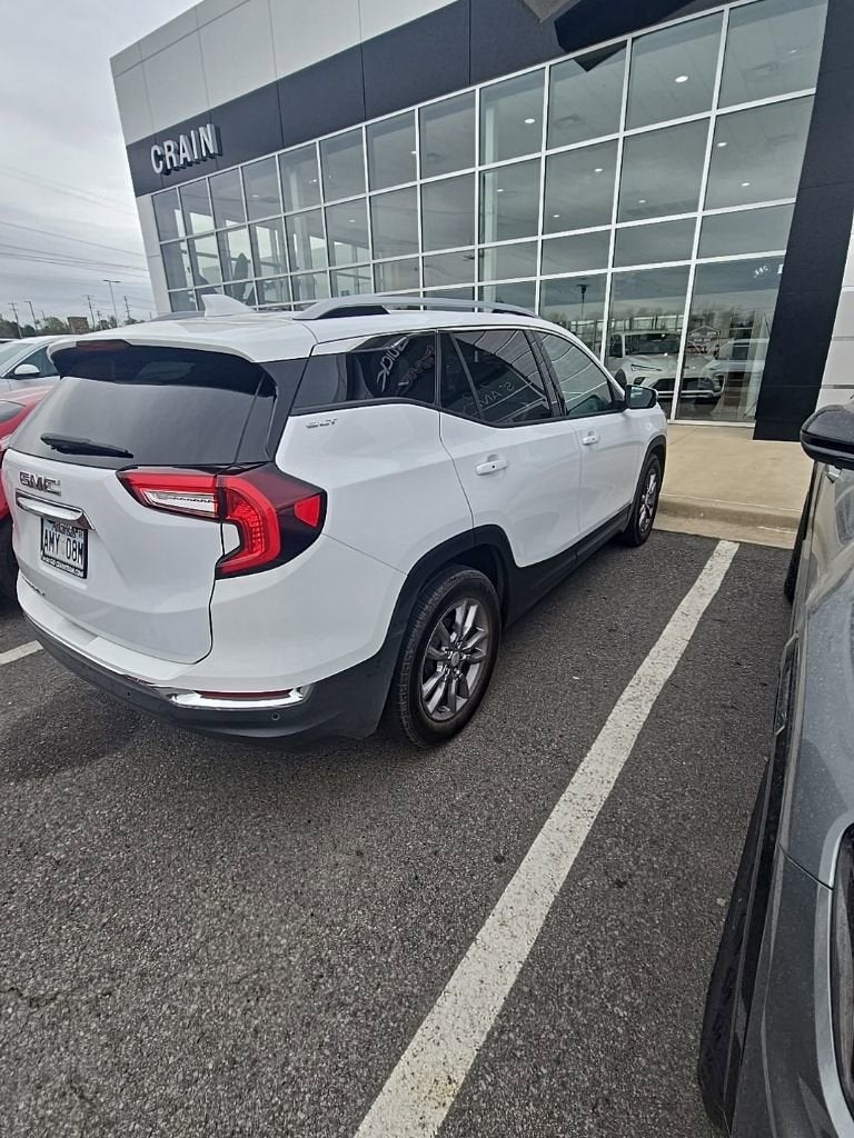 2022 GMC Terrain SLT