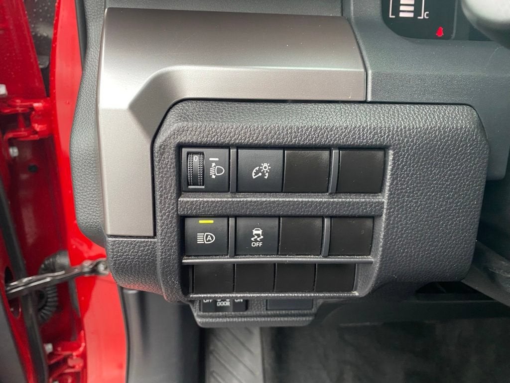 2025 Toyota Tacoma 2WD SR5