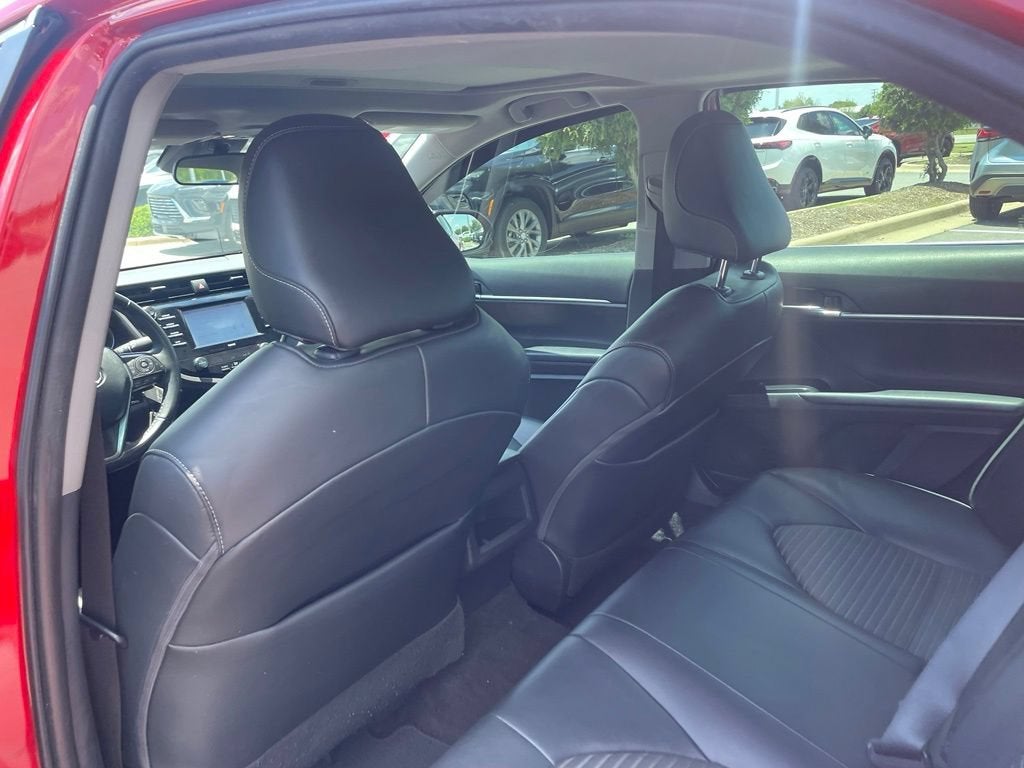 2020 Toyota Camry SE