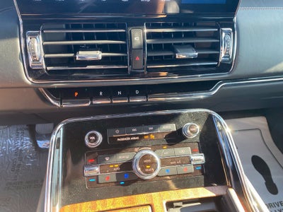 2022 Lincoln Navigator Black Label