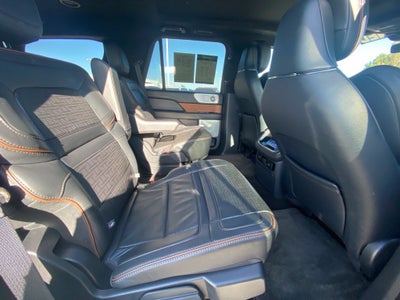 2022 Lincoln Navigator Black Label