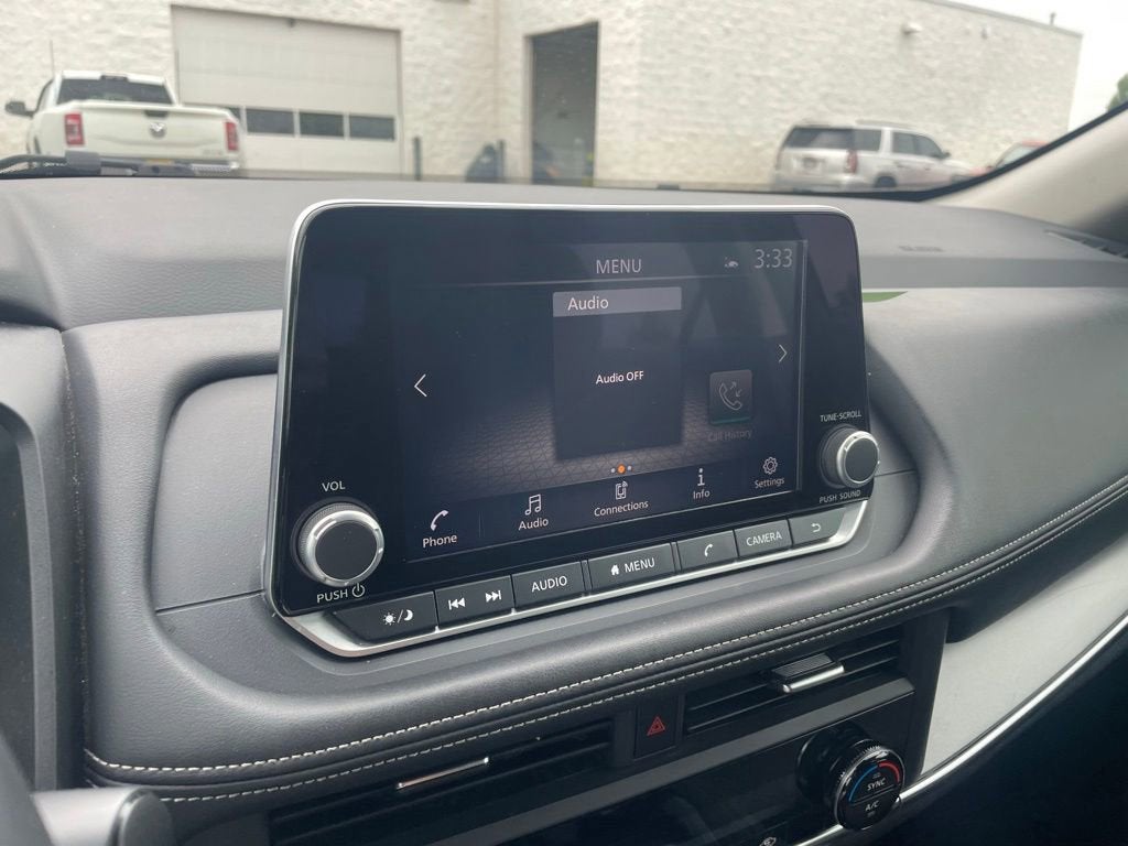 2025 Nissan Rogue SV