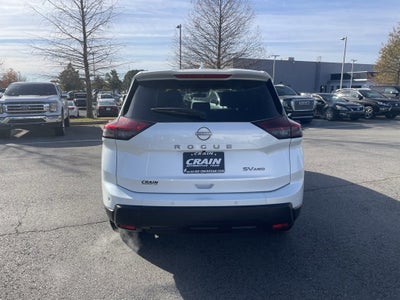 2024 Nissan Rogue SV