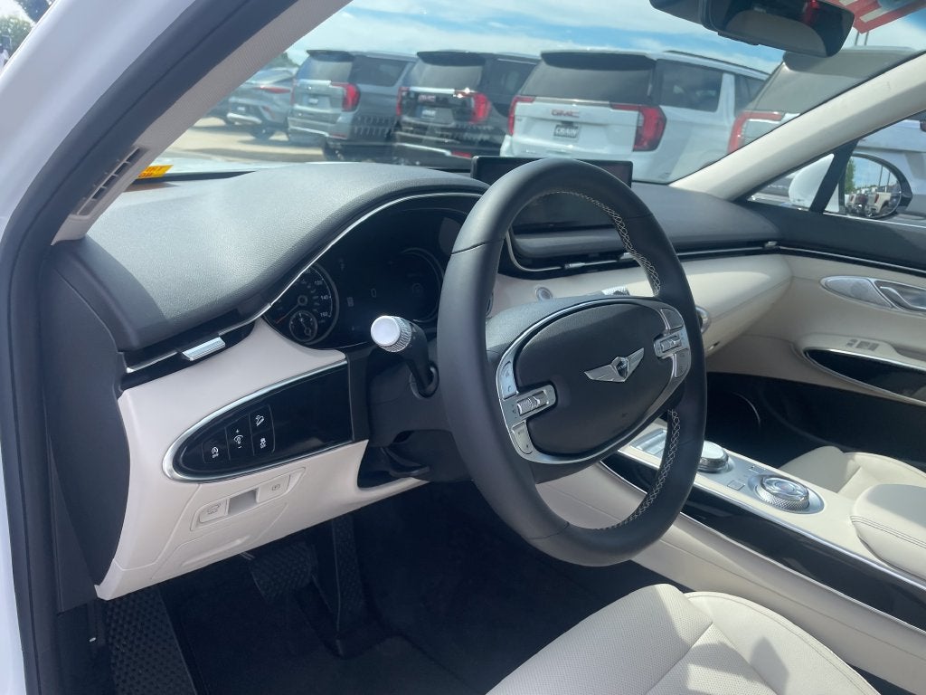 2025 Genesis GV70 2.5T